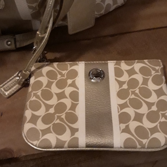 Hand bag - Picture 3 of 3